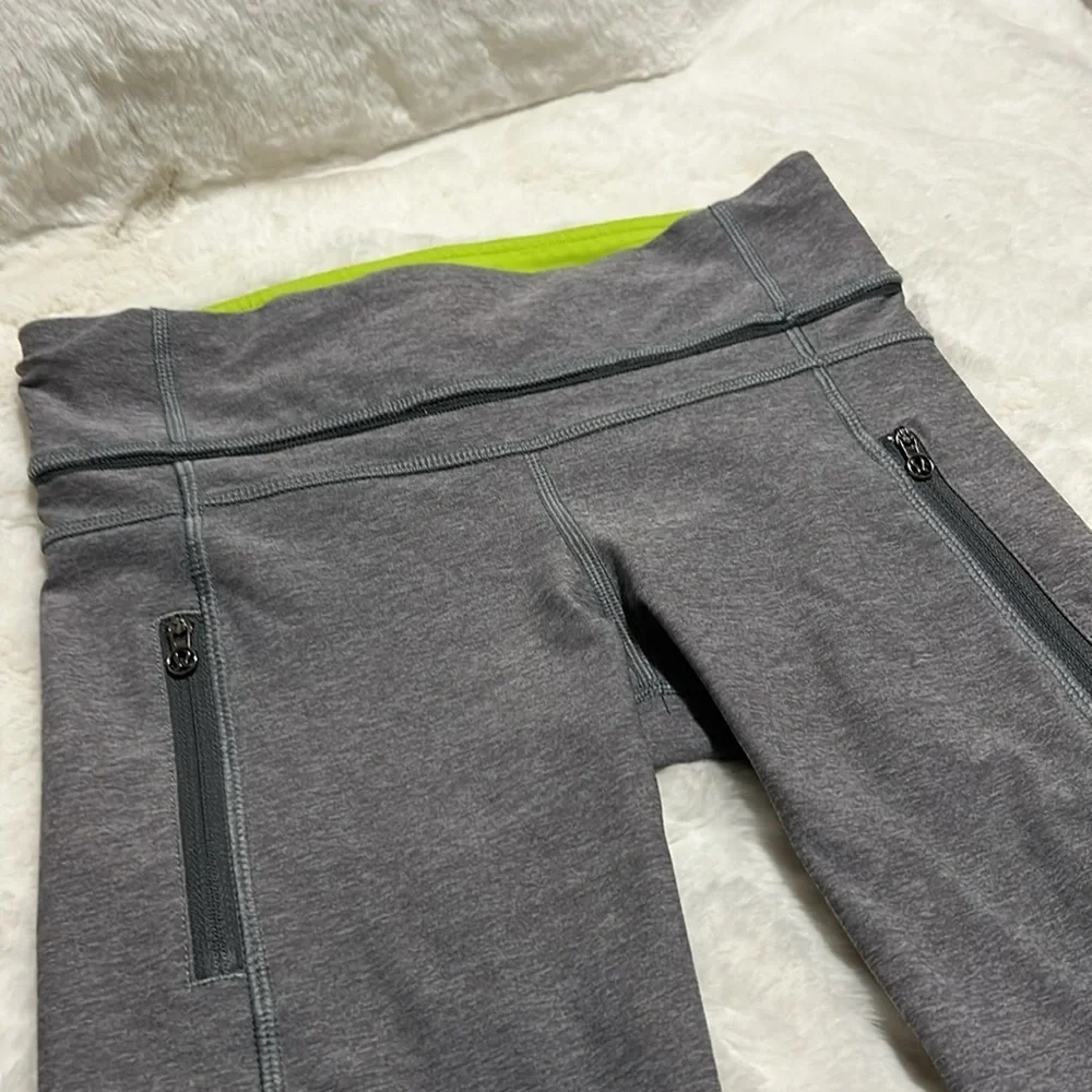 Lululemon Athletica Leggings Gray Chase Me Cropped Size 4